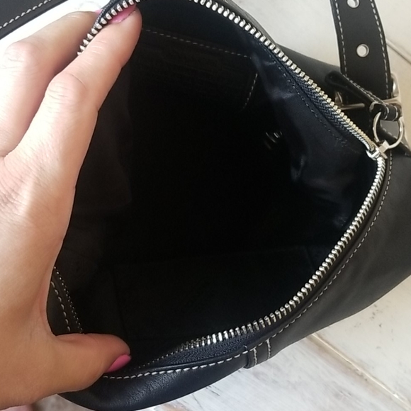 Coach Leather Black Hobo Purse - Picture 13 of 14